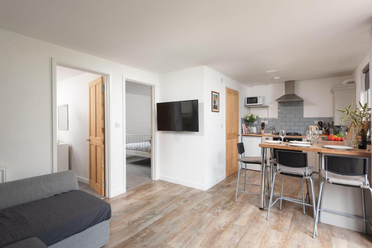 Bushwood-Beautifully Fitted Wooden Lodge Helston Cornwall Eksteriør bilde