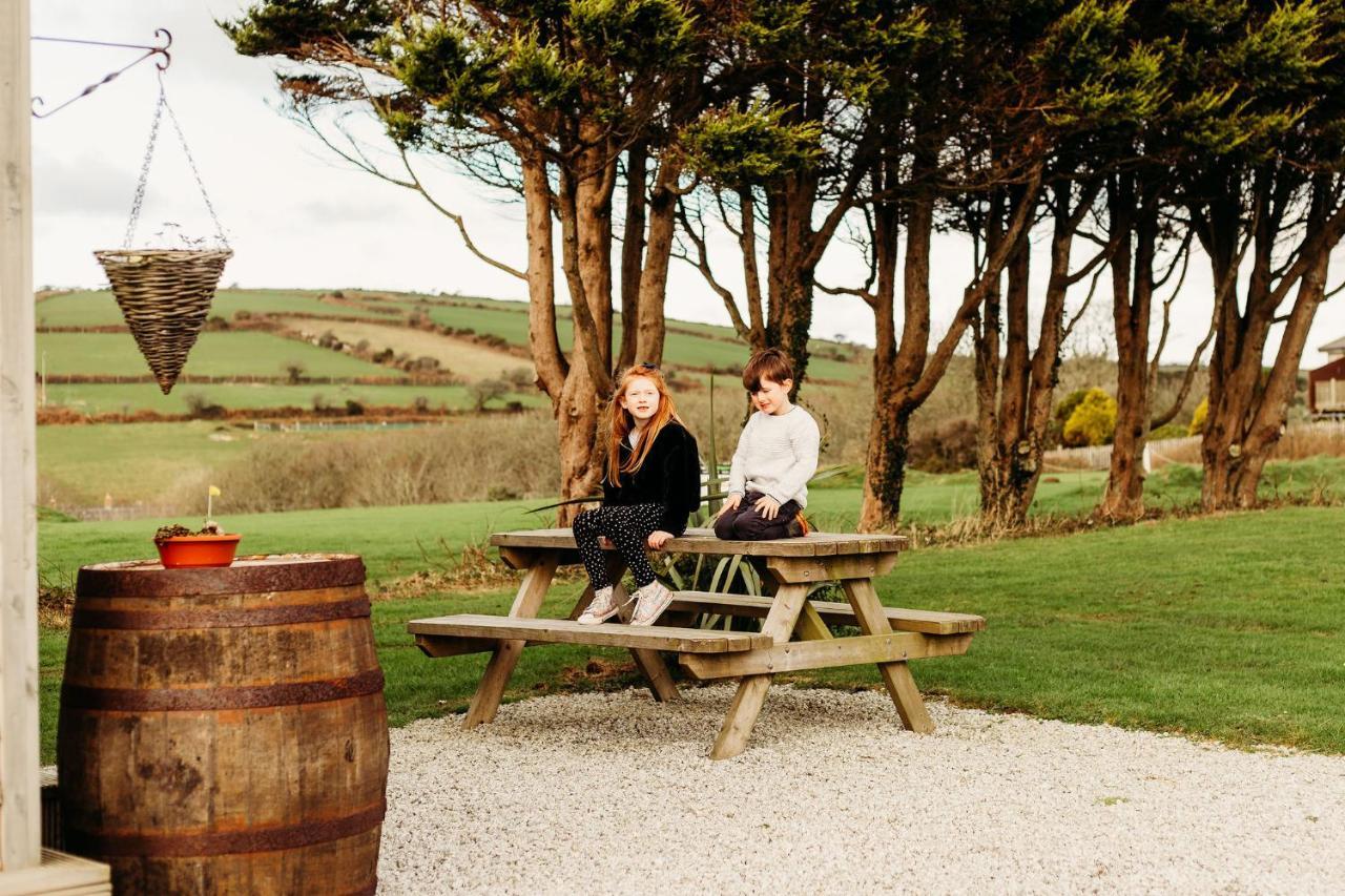 Bushwood-Beautifully Fitted Wooden Lodge Helston Cornwall Eksteriør bilde