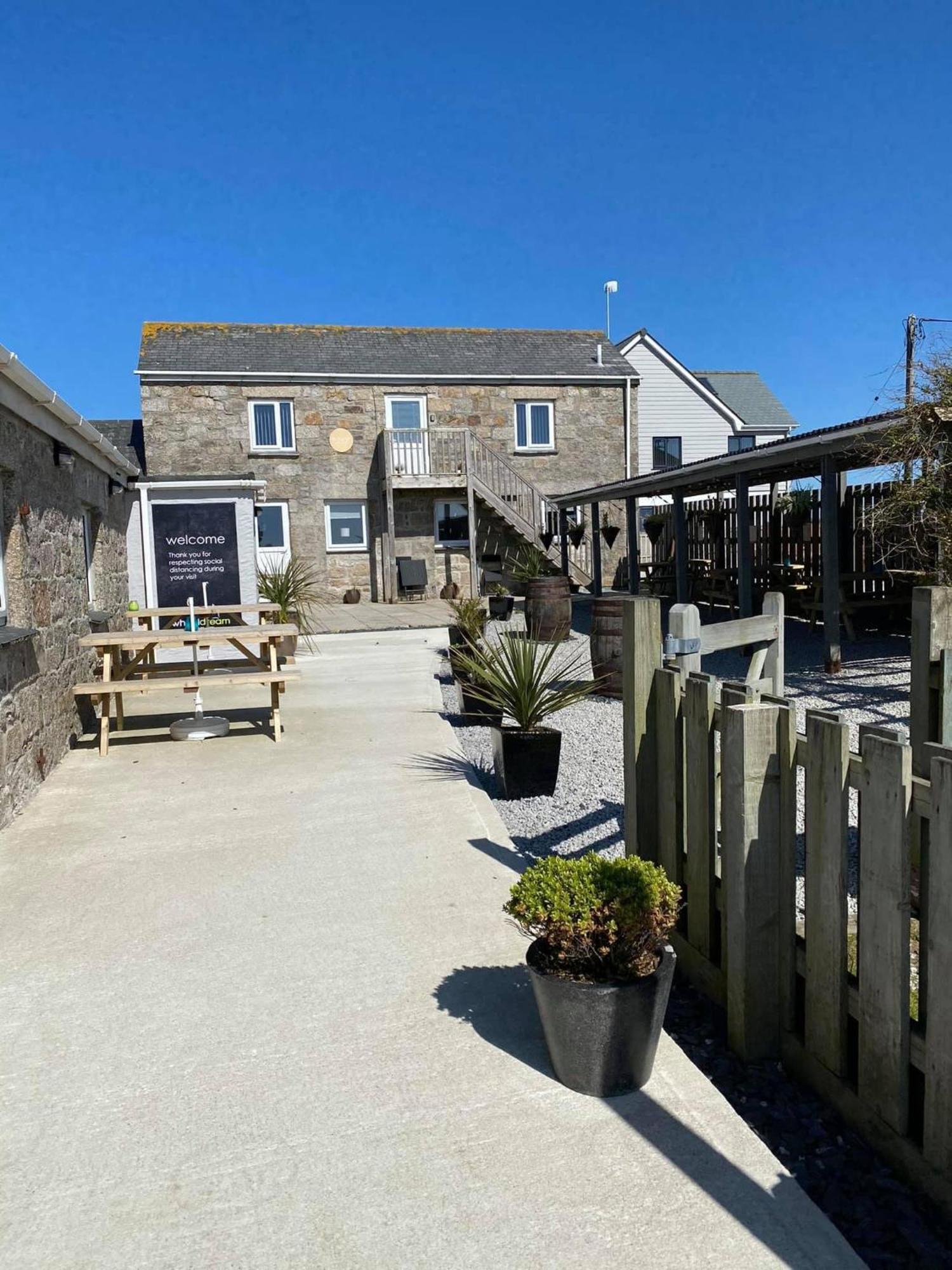 Bushwood-Beautifully Fitted Wooden Lodge Helston Cornwall Eksteriør bilde